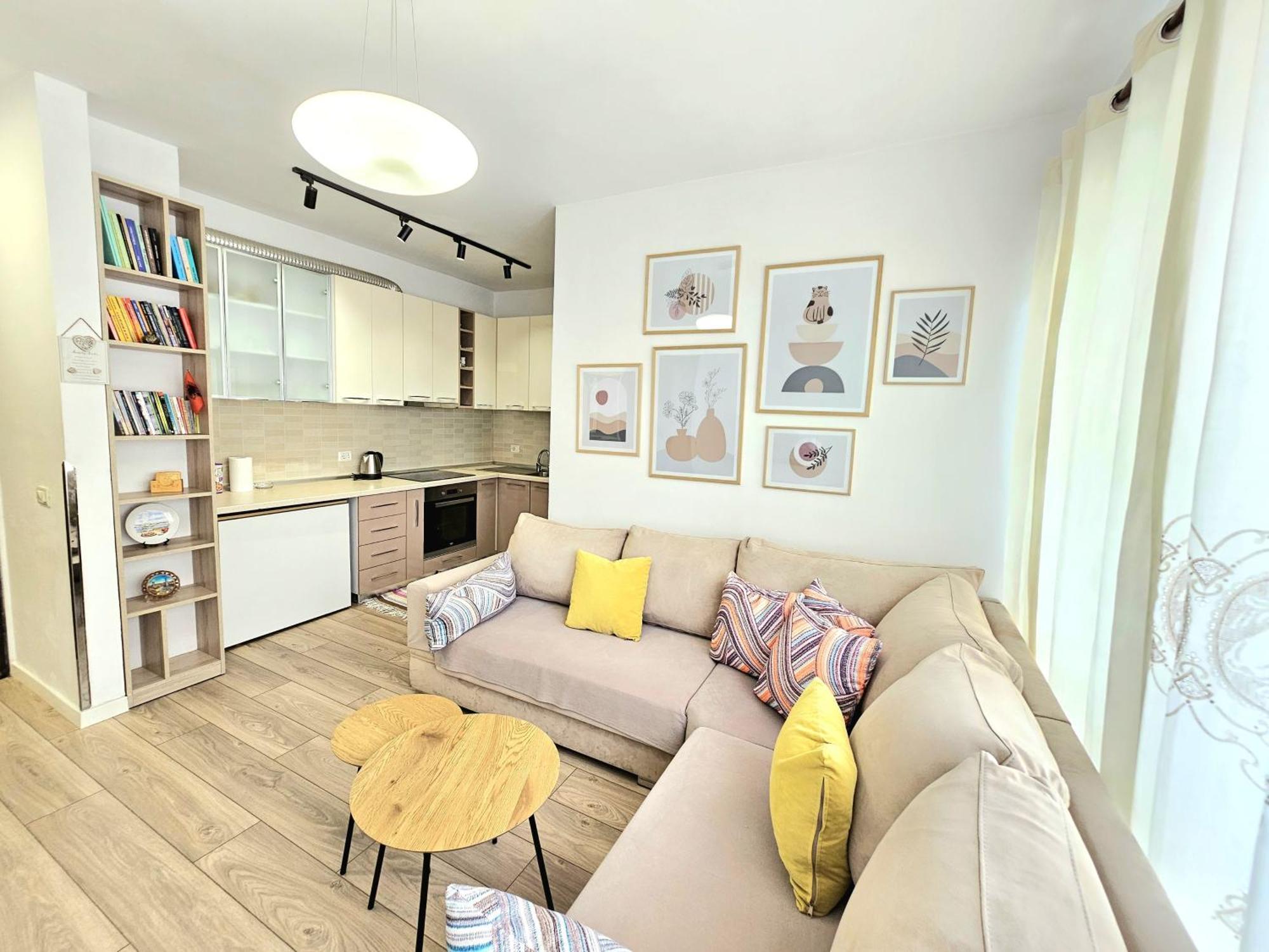 Apartment Cozy 1 Bedroom Near Parks, Cafes & Restaurants